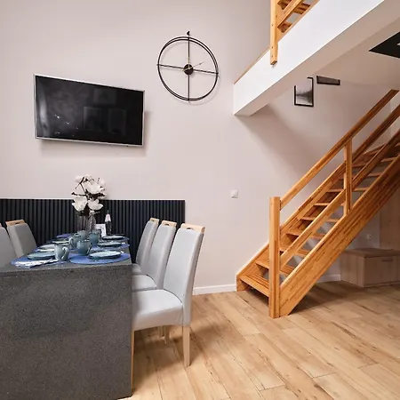 Karkonoskie Tarasy 아파트 *